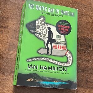 📚3 for $15📚Hamilton The Water Rat of Wanchai — Green Paperback Novel